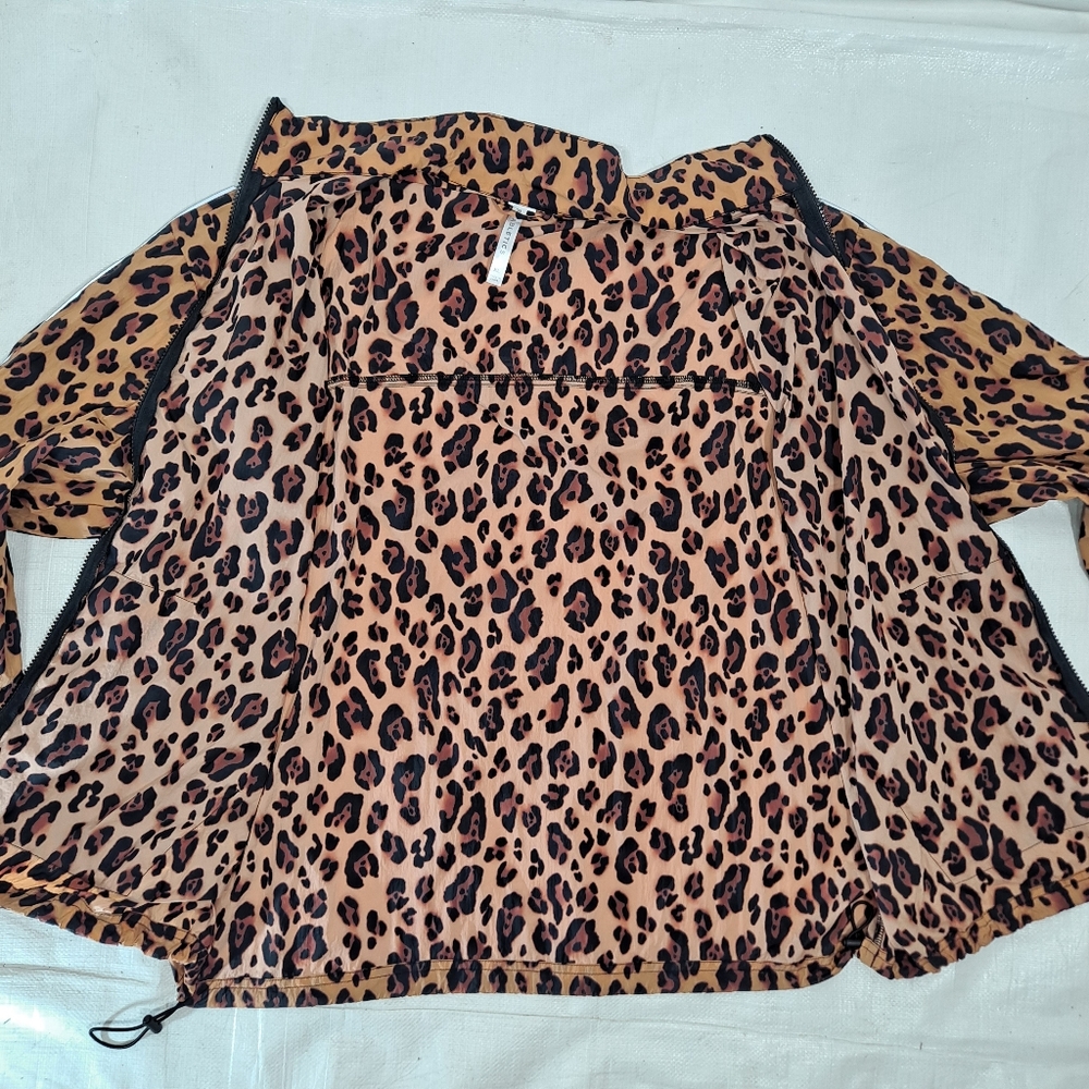 Fabletics Oversized Flyweight Jacket - image 5